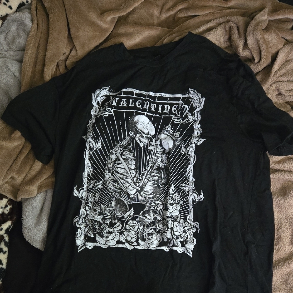 SHEIN Black Skeleton Graphic Womens T Shirt